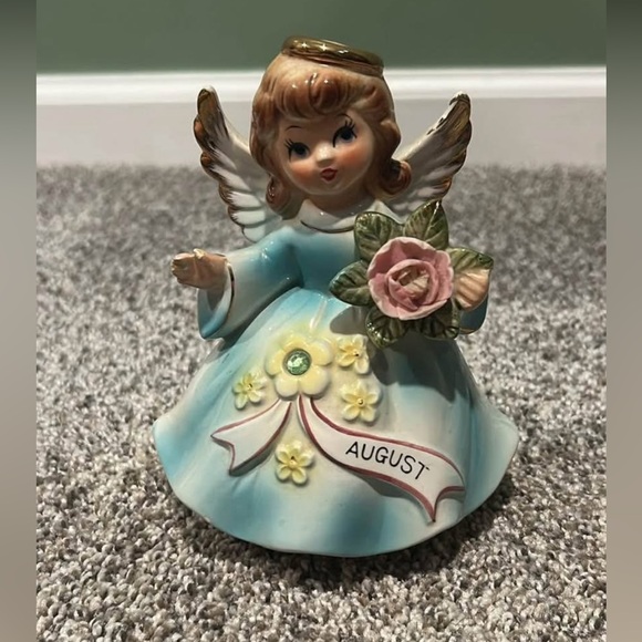 August Angel Figurine with Flowers - Picture 1 of 2